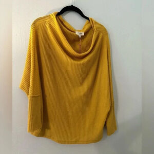 Umgee Top Size Large Mustard Yellow Waffle Knit Dolman Sleeve Oversized NWT